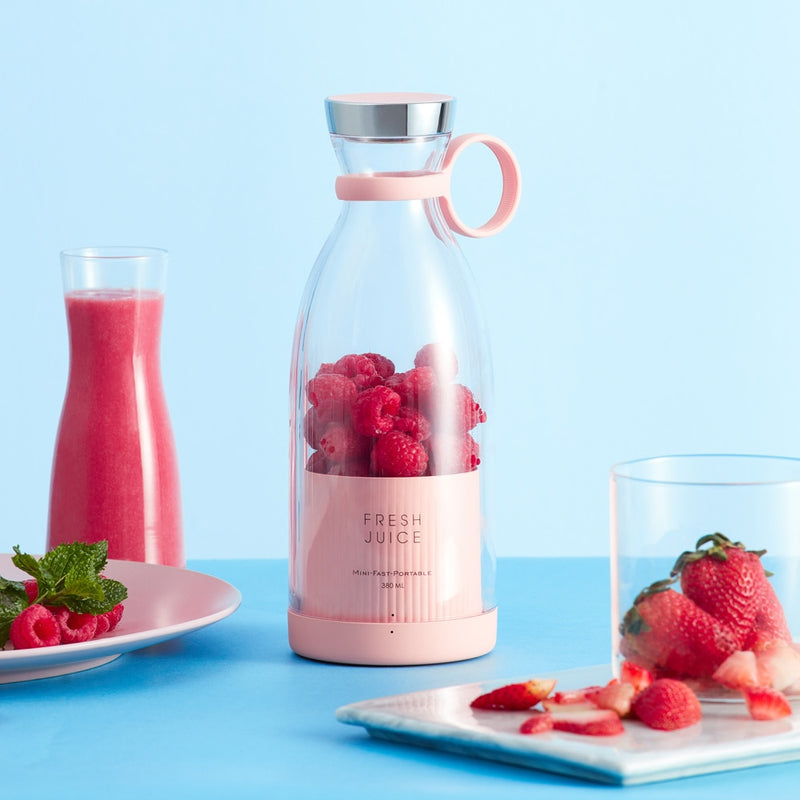 Garrafa copo liquidificador inteligente usb. Ideal para mix de frutas, chocolate, milk-shake, etc